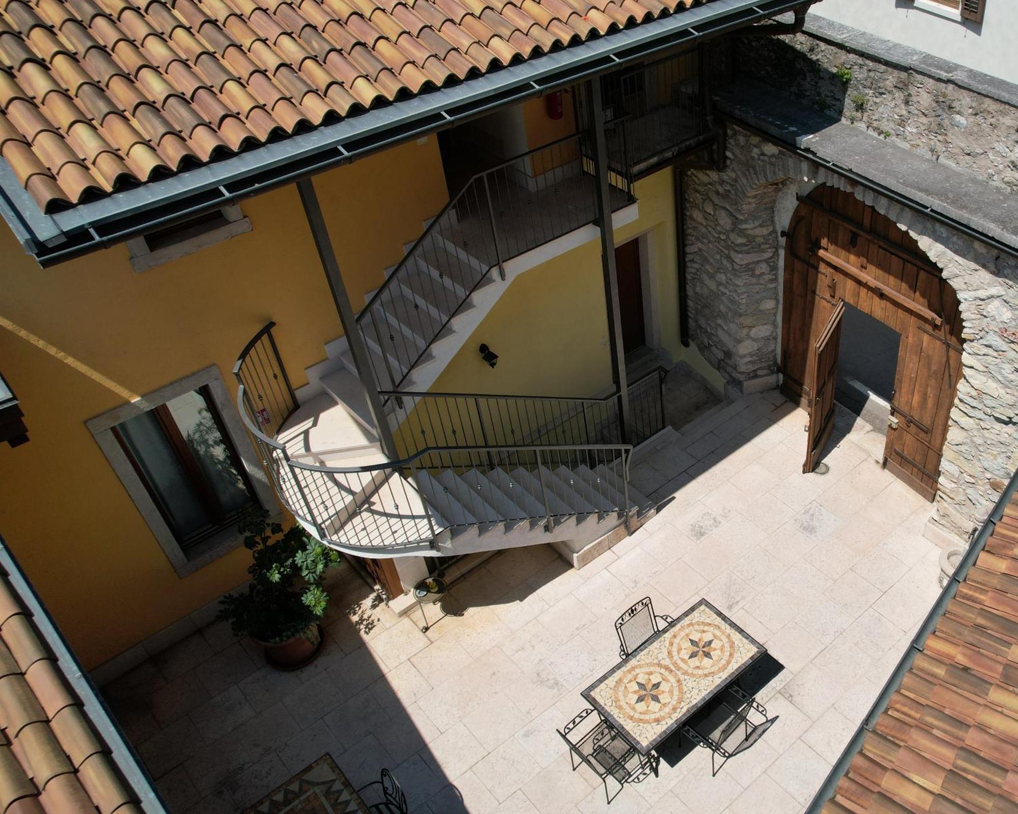 Appartamenti Gardastivo Arco Bagian luar foto