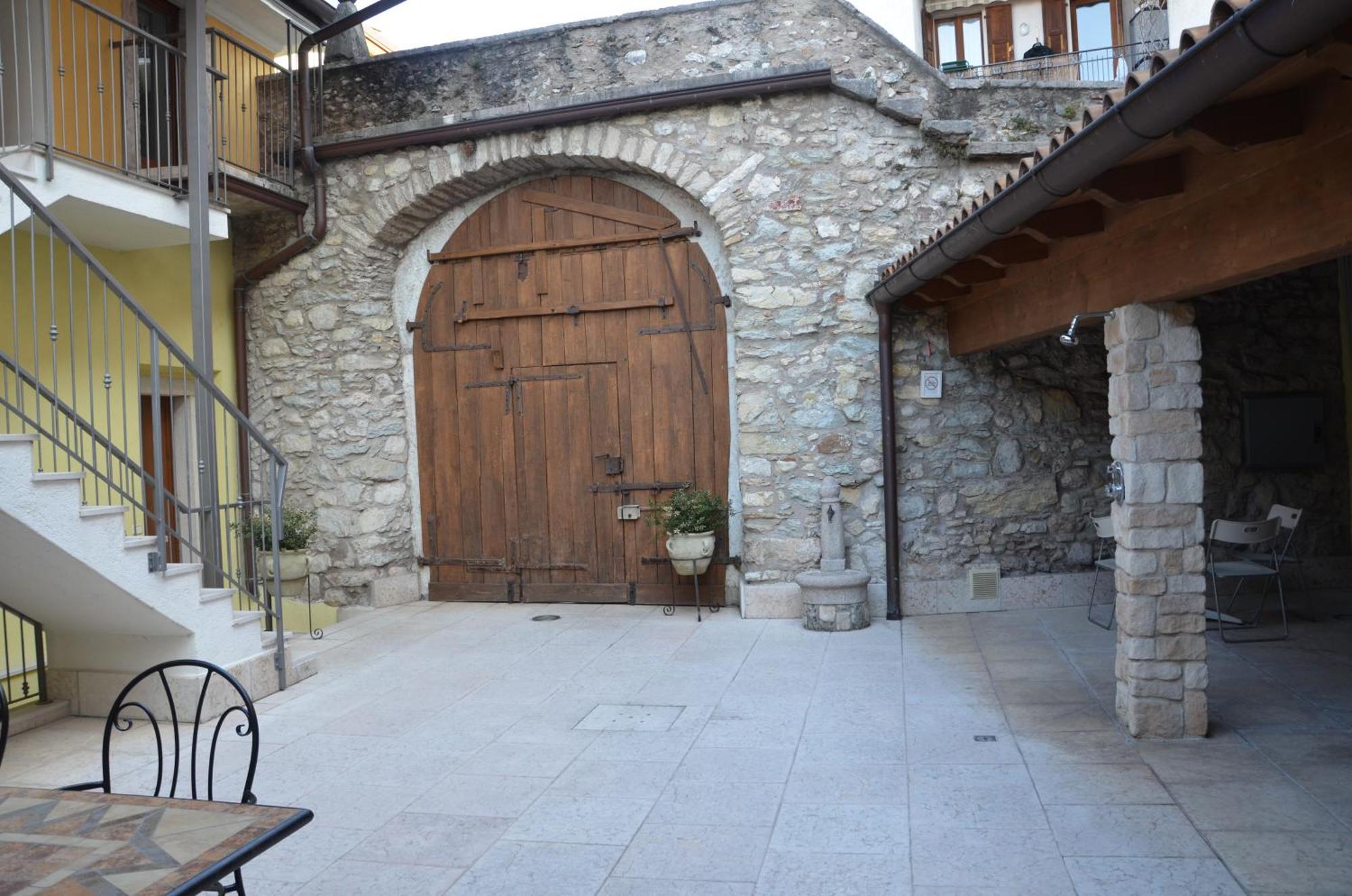 Appartamenti Gardastivo Arco Bagian luar foto