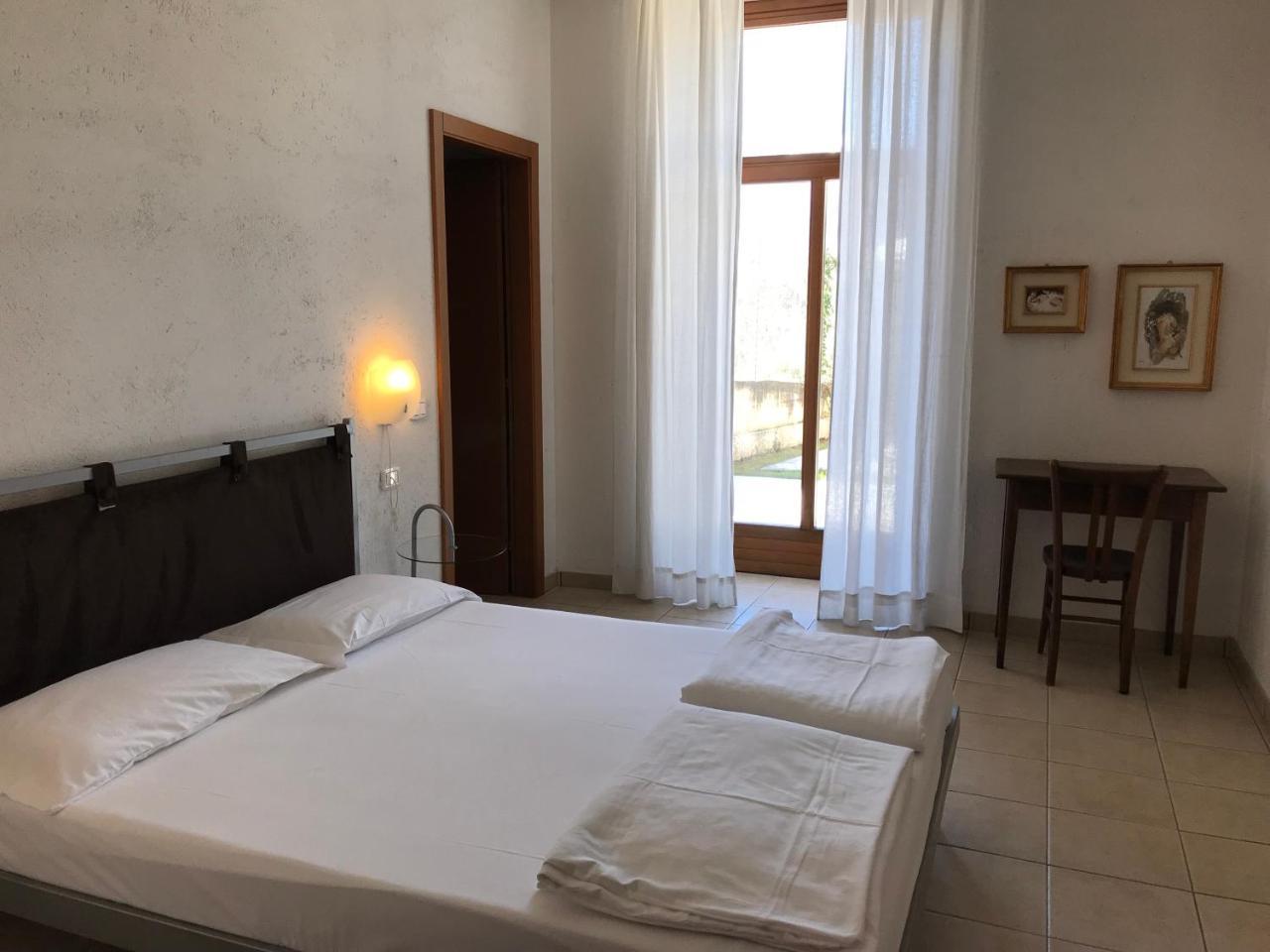 Appartamenti Gardastivo Arco Bagian luar foto
